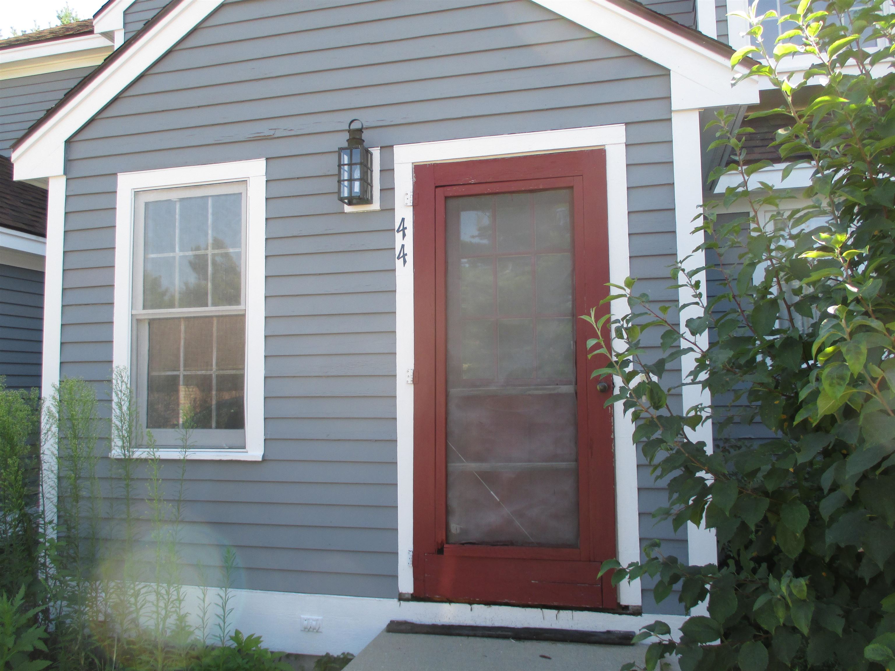 44 Bridle Path Dover, NH 03820 - Photo 2 of 33 Gallery Image 2