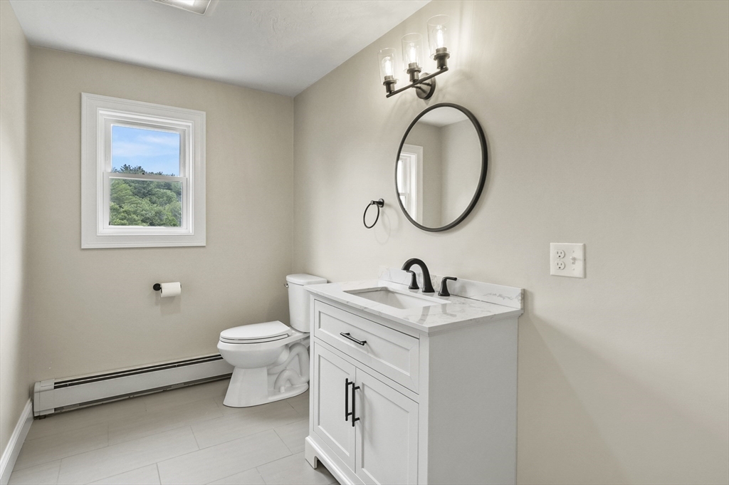 19 King Road Charlton, MA 01507 - Photo 13 of 35
