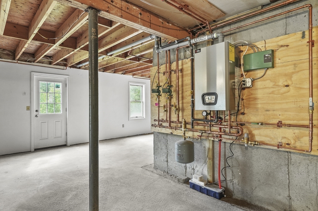 19 King Road Charlton, MA 01507 - Photo 26 of 35