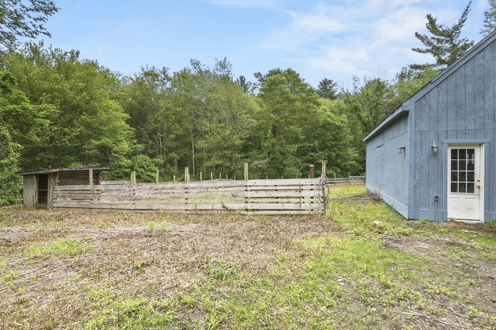 19 King Road Charlton, MA 01507 - Photo 29 of 35