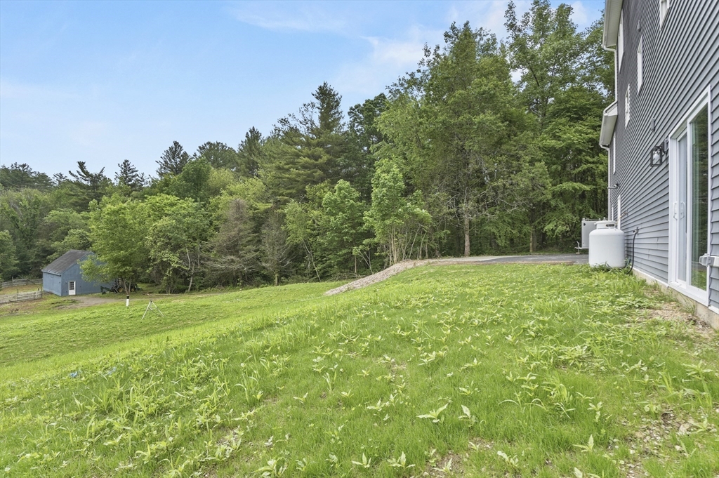 19 King Road Charlton, MA 01507 - Photo 34 of 35