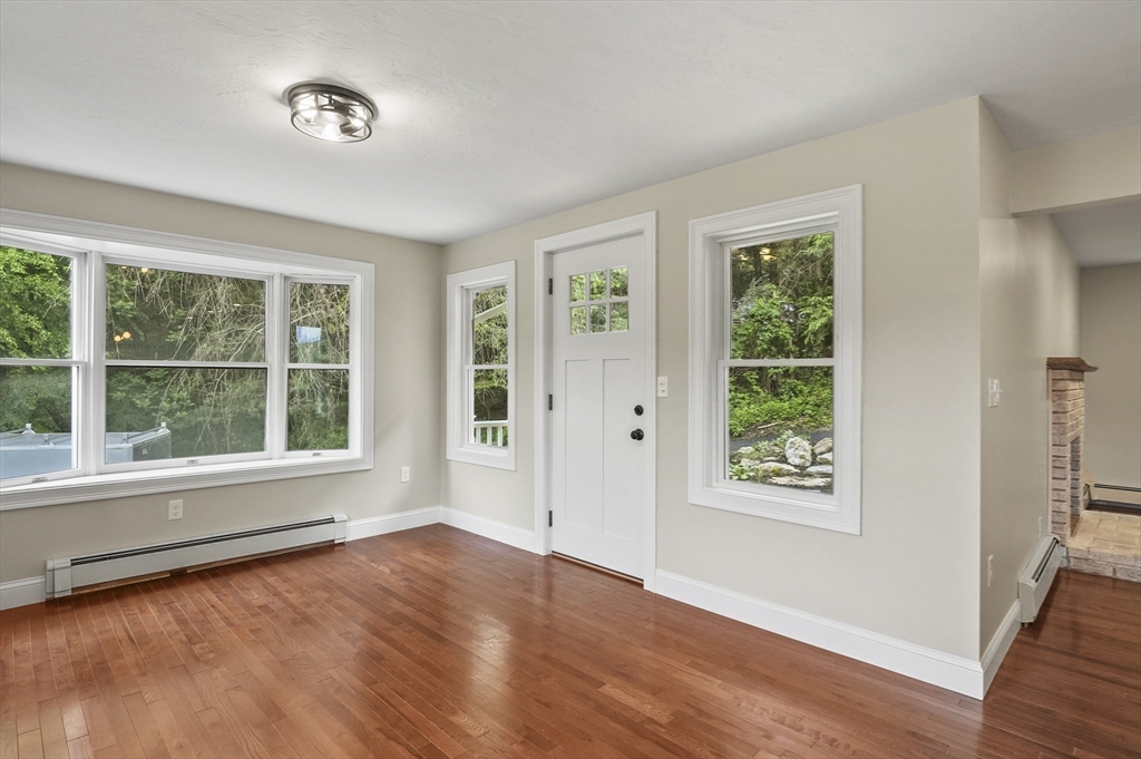 19 King Road Charlton, MA 01507 - Photo 7 of 35