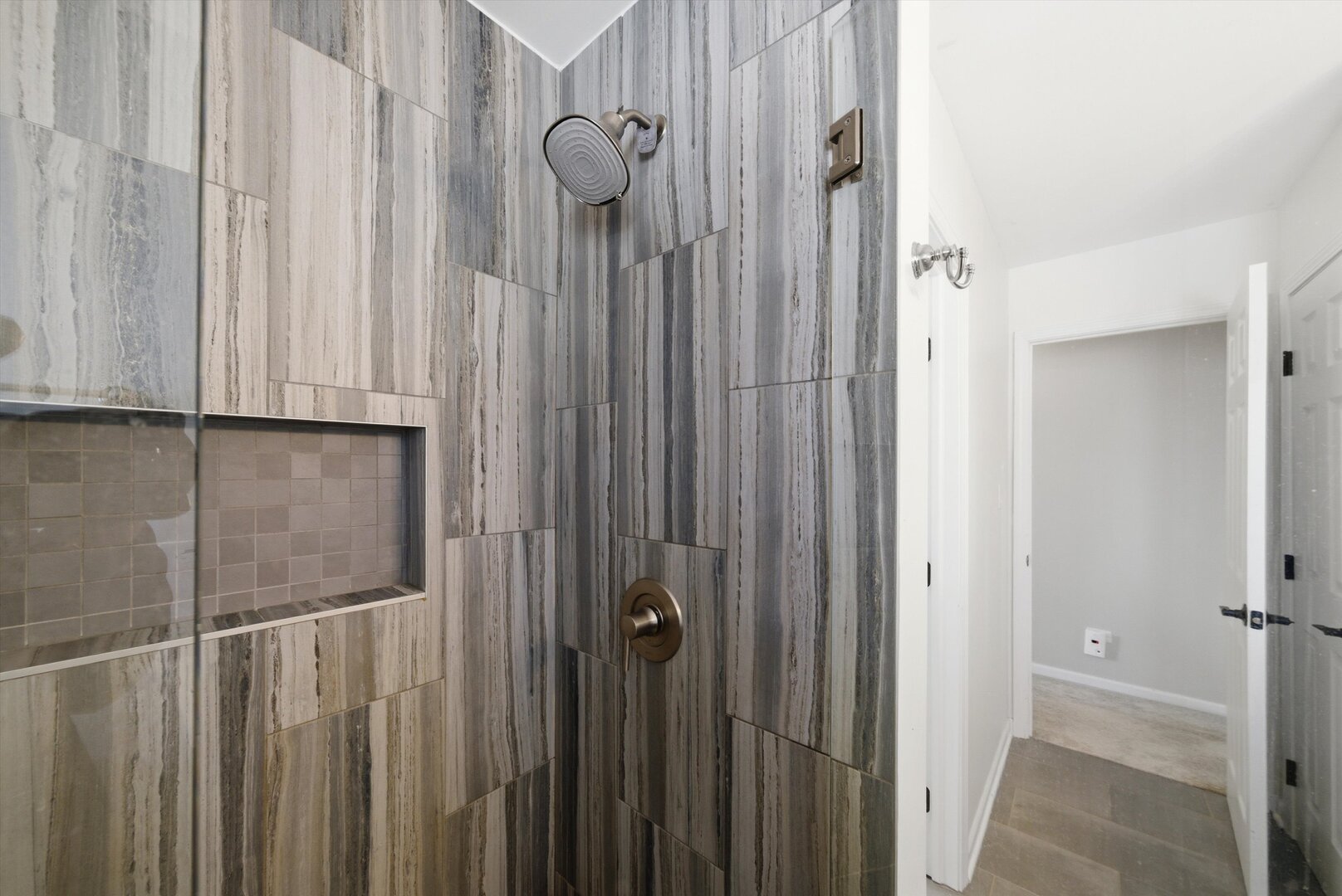 24350 Marble Road Channahon, IL 60410 - Photo 17 of 28 a bathroom with a shower