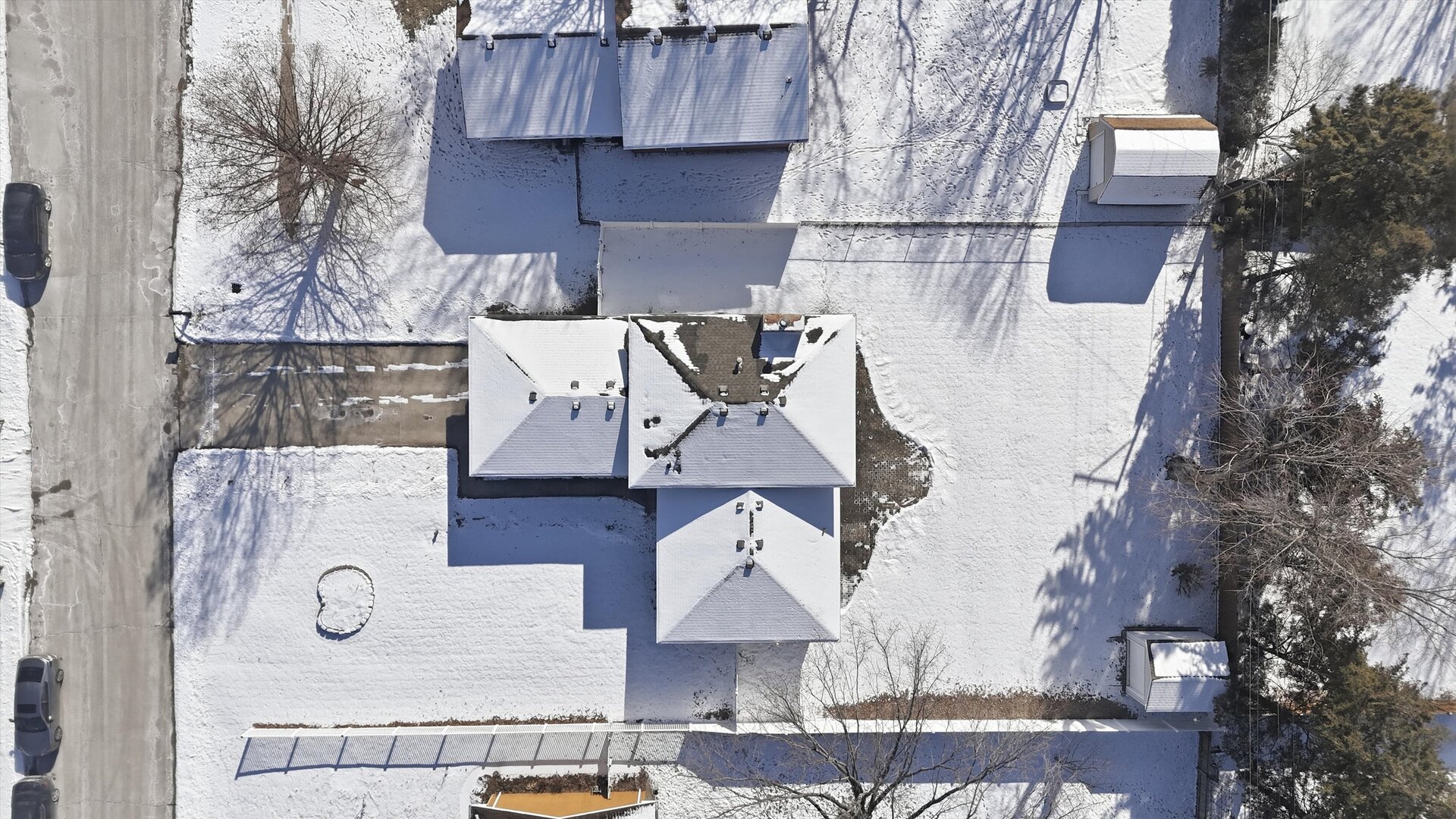 24350 Marble Road Channahon, IL 60410 - Photo 23 of 28 an aerial view of residential houses with outdoor space