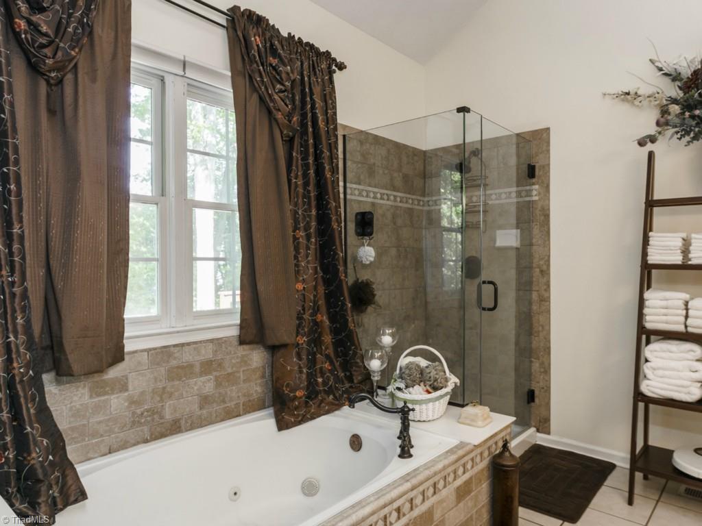 6403 High View Road Greensboro, NC 27410 - Photo 21 of 30 Gallery Image 21