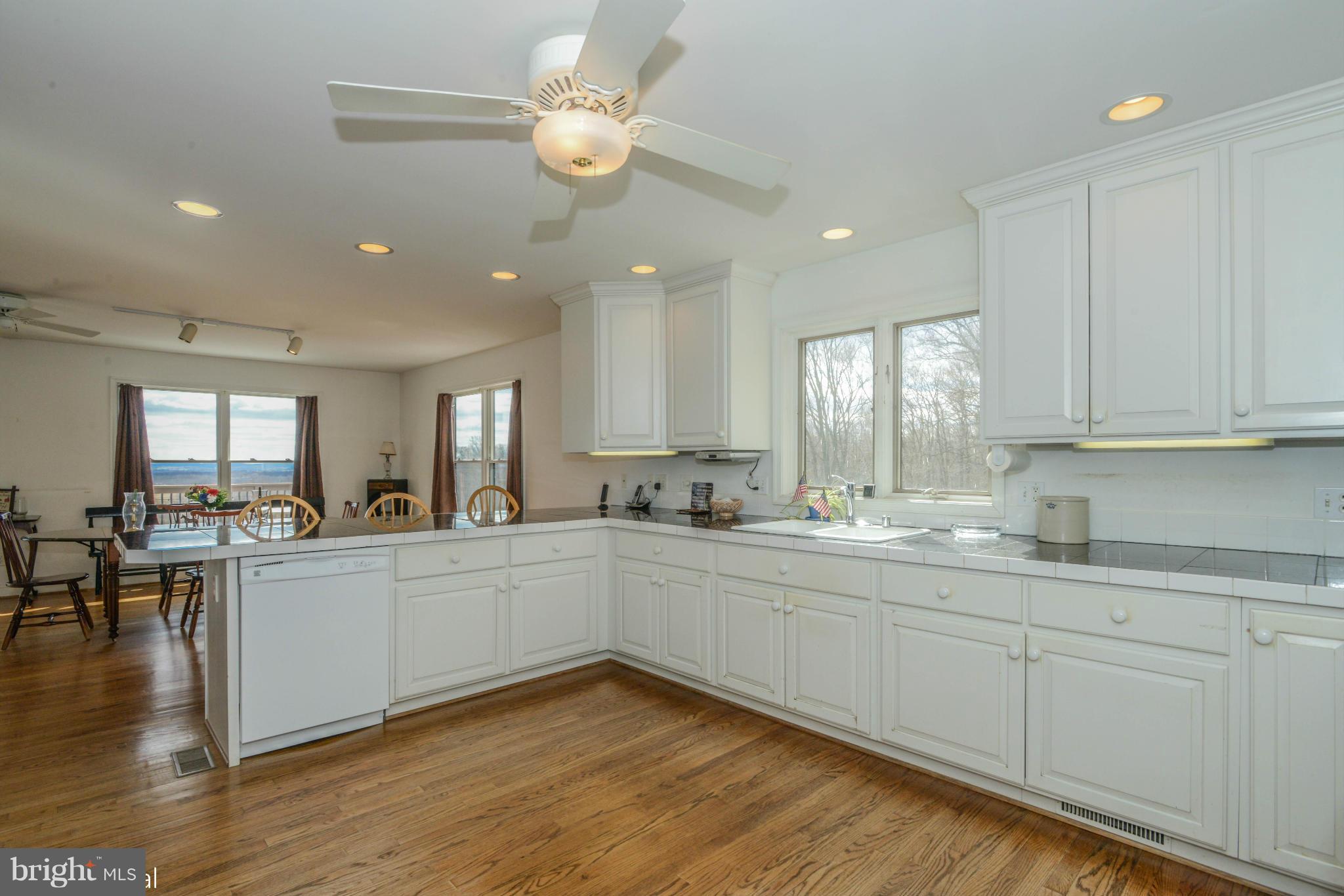 9528 Bethel Road Frederick, MD 21702 - Photo 26 of 30 Kitchen
