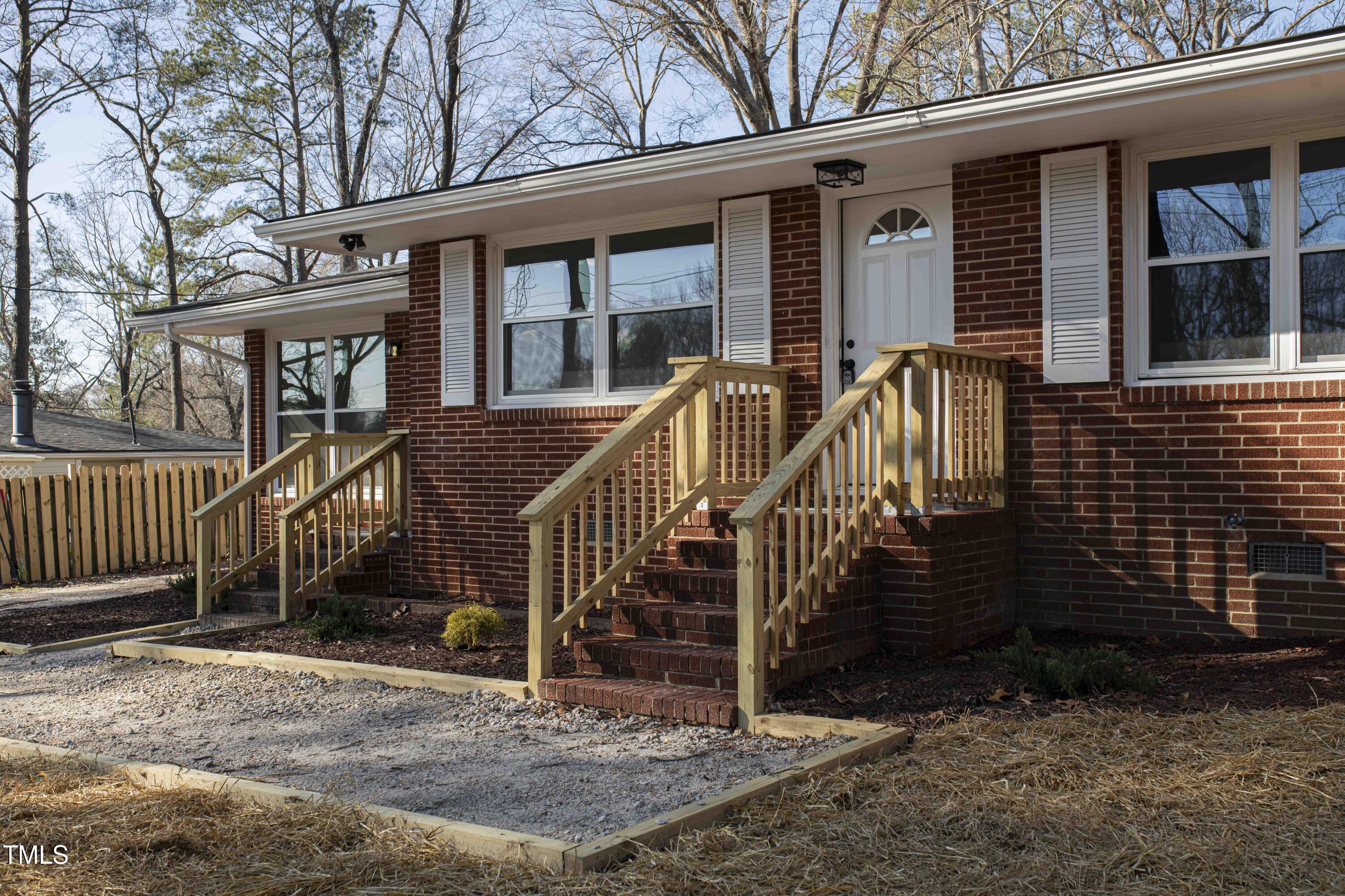 5845 Farmwell Road Raleigh, NC 27604 - Photo 2 of 17 DSC_1664