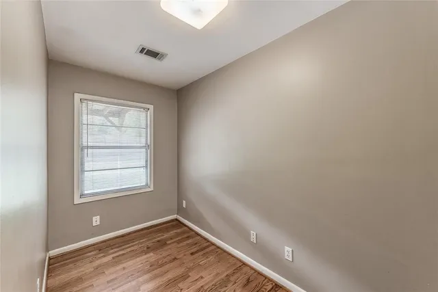 $2,100 | 5537 Lincrest Lane, Houston, TX 77056