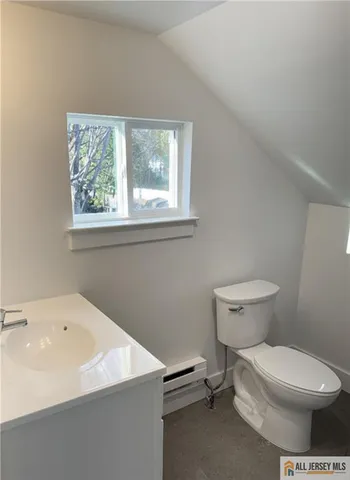 $2,650 | 1790 West 4th Street, Unit 1, Dunellen, NJ 08812