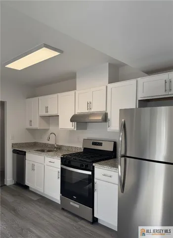 $2,650 | 1790 West 4th Street, Unit 1, Dunellen, NJ 08812