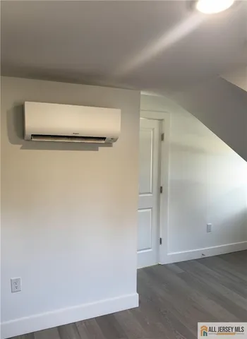 $2,650 | 1790 West 4th Street, Unit 1, Dunellen, NJ 08812