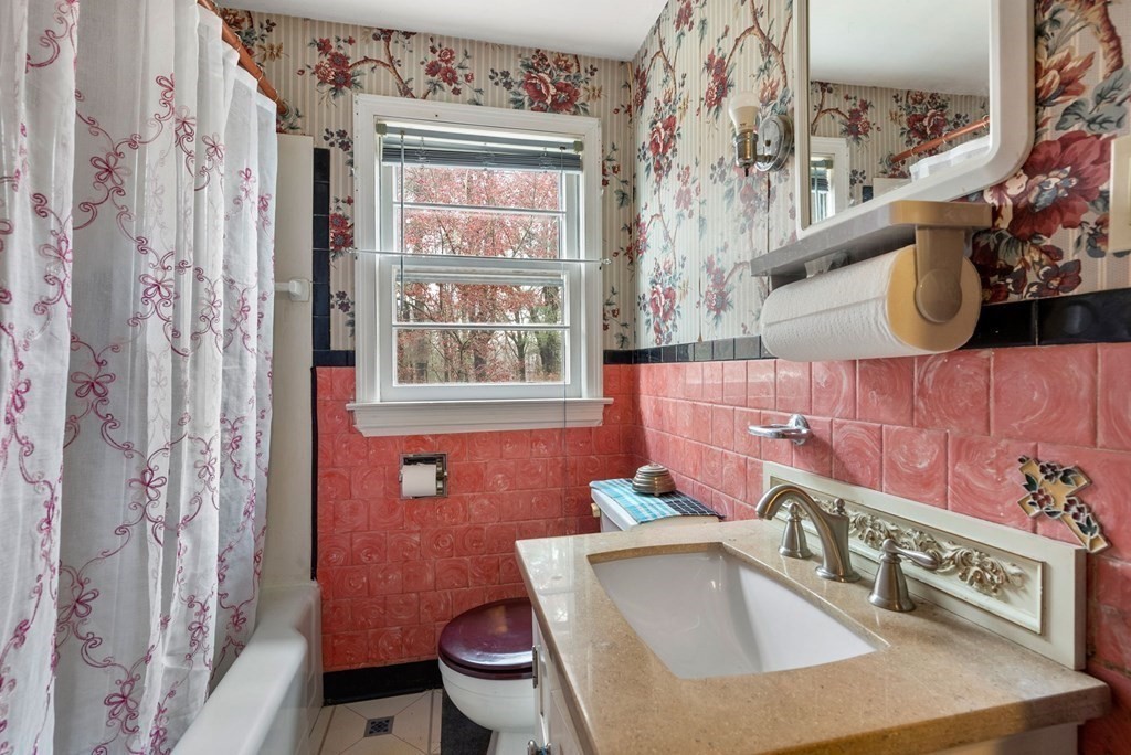 11 Fernwood Road Southwick, MA 01077 - Photo 17 of 35 Gallery Image 17