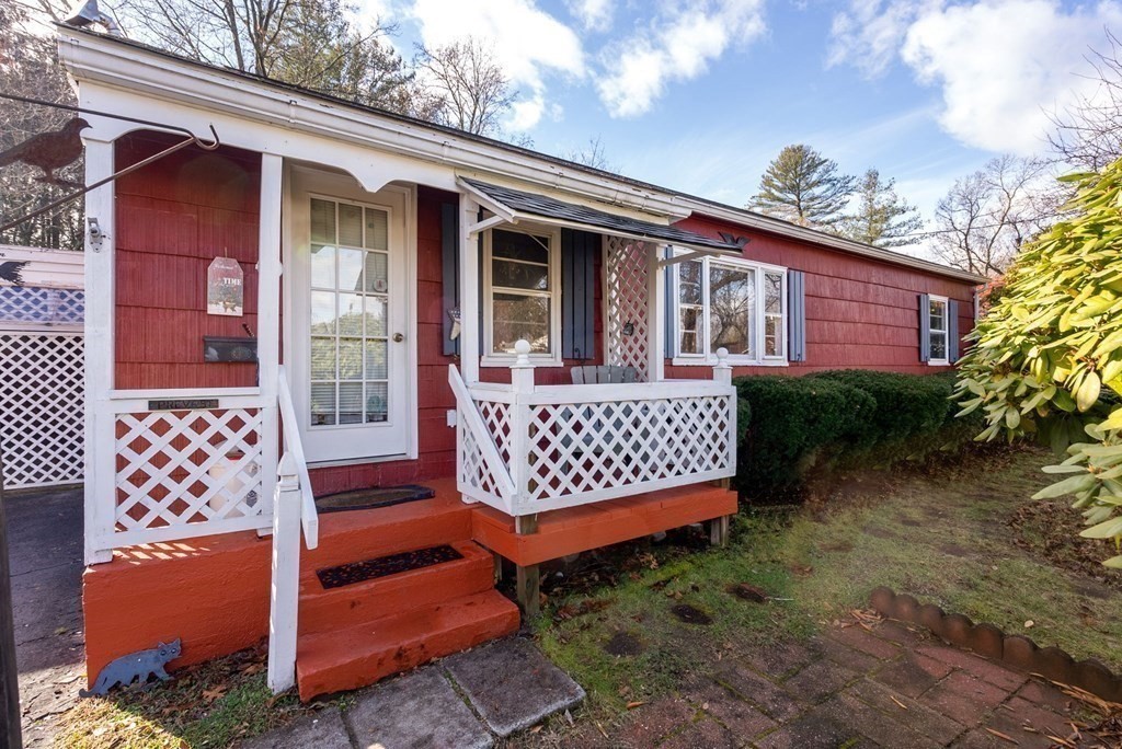 11 Fernwood Road Southwick, MA 01077 - Photo 5 of 35 Gallery Image 5