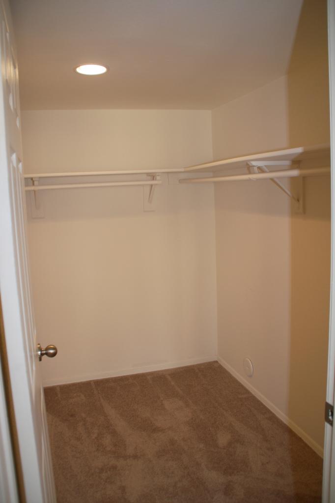 1226 East Utopia Road Phoenix, AZ 85024 - Photo 16 of 38 Large Walk-In Closet