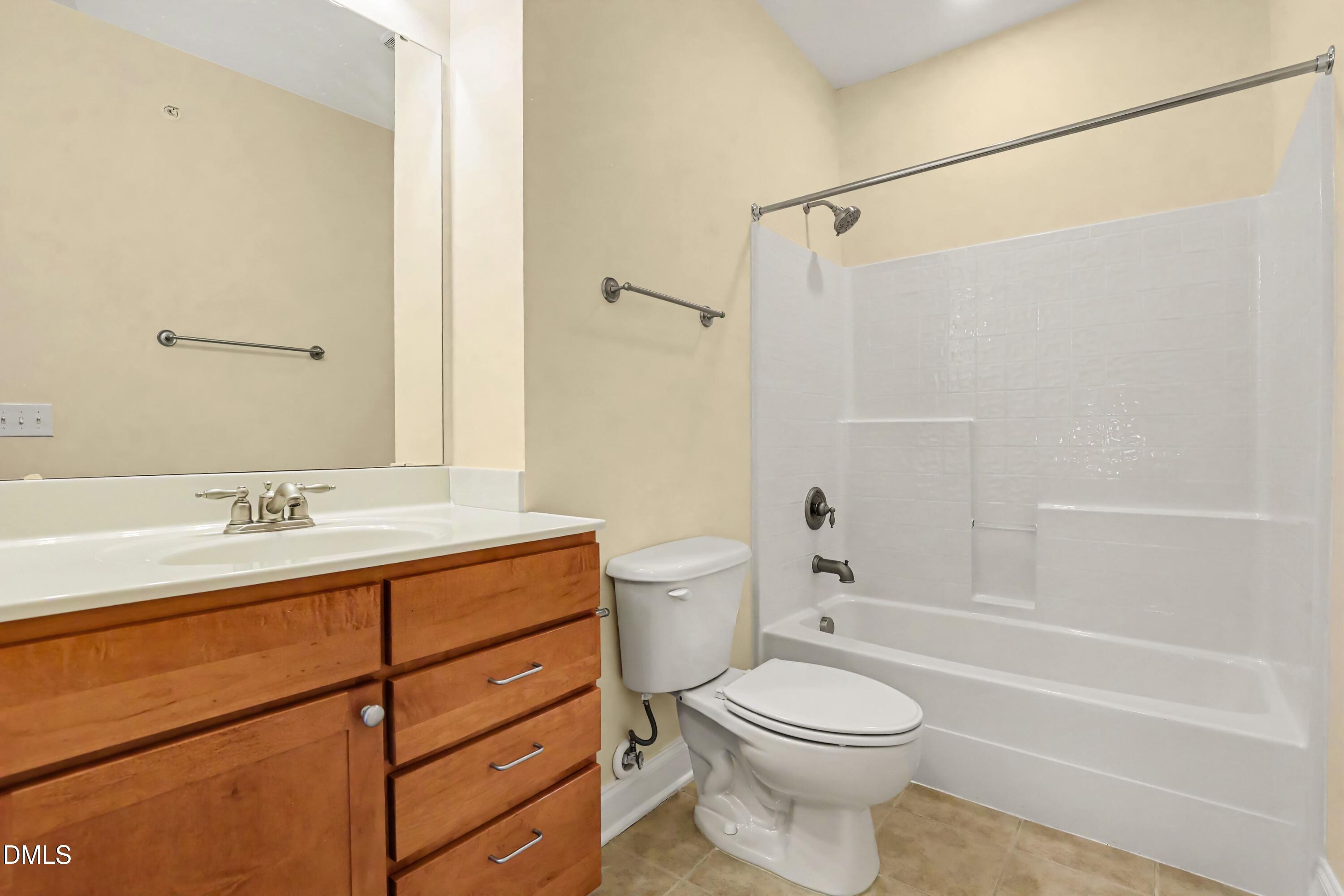 3810 Lunceston Way, Unit 301 Raleigh, NC 27613 - Photo 27 of 29 028_file_6199