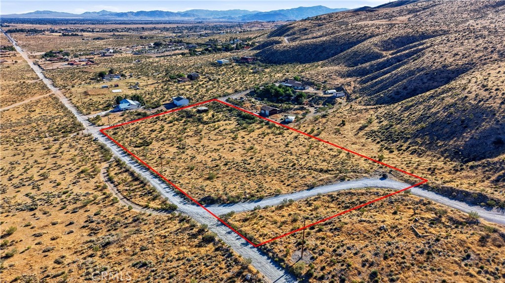 8255 Kiowa Road Apple Valley, CA 92308 - Photo 5 of 9