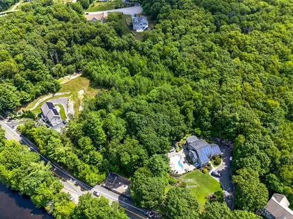 $349,000 | 1600 West Street, Stoughton, MA 02072