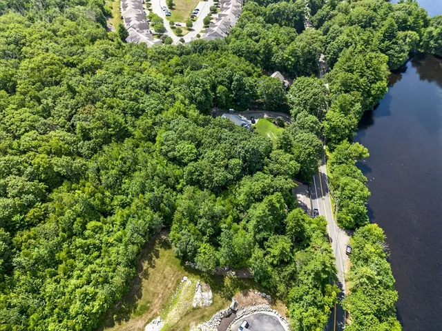 $349,000 | 1600 West Street, Stoughton, MA 02072