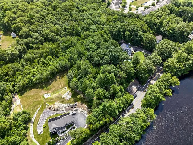 $349,000 | 1600 West Street, Stoughton, MA 02072