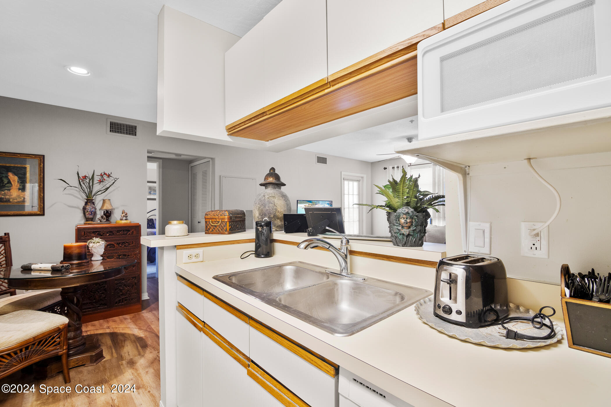 7667 N Wickham 1103 MLS-5