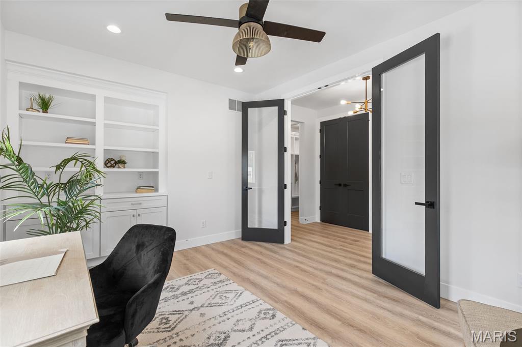 403 Rayburn Avenue St. Louis, MO 63127 - Photo 5 of 48