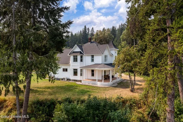$815,000 | 6955 Apple Alley, Bonners Ferry, ID 83805
