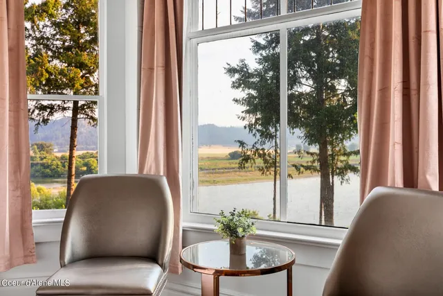 $815,000 | 6955 Apple Alley, Bonners Ferry, ID 83805