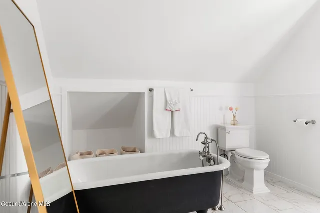 $815,000 | 6955 Apple Alley, Bonners Ferry, ID 83805