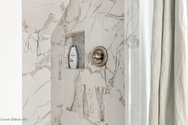 $815,000 | 6955 Apple Alley, Bonners Ferry, ID 83805