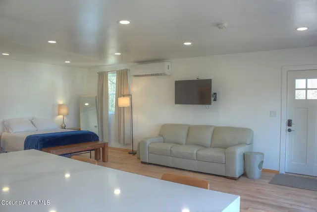 $815,000 | 6955 Apple Alley, Bonners Ferry, ID 83805