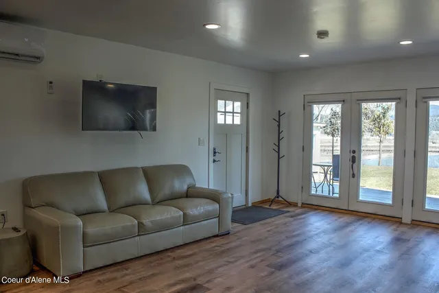 $815,000 | 6955 Apple Alley, Bonners Ferry, ID 83805