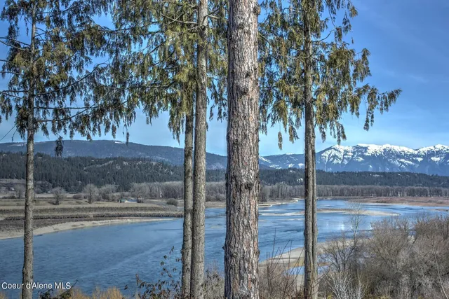 $815,000 | 6955 Apple Alley, Bonners Ferry, ID 83805