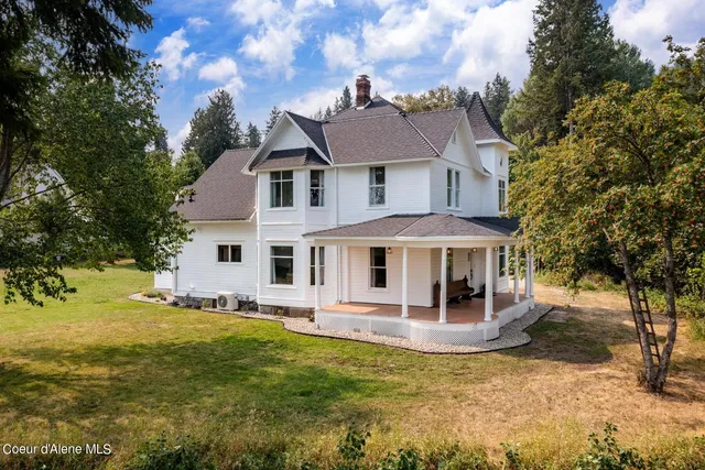 $815,000 | 6955 Apple Alley, Bonners Ferry, ID 83805