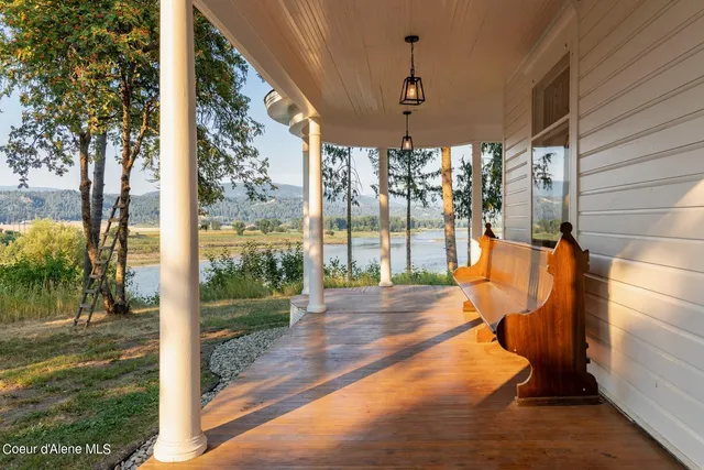 $815,000 | 6955 Apple Alley, Bonners Ferry, ID 83805