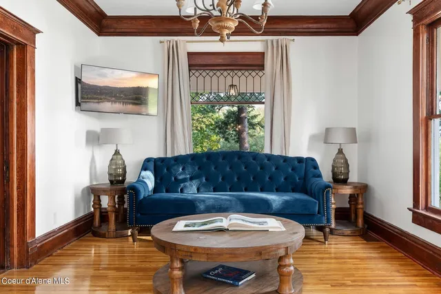 $815,000 | 6955 Apple Alley, Bonners Ferry, ID 83805