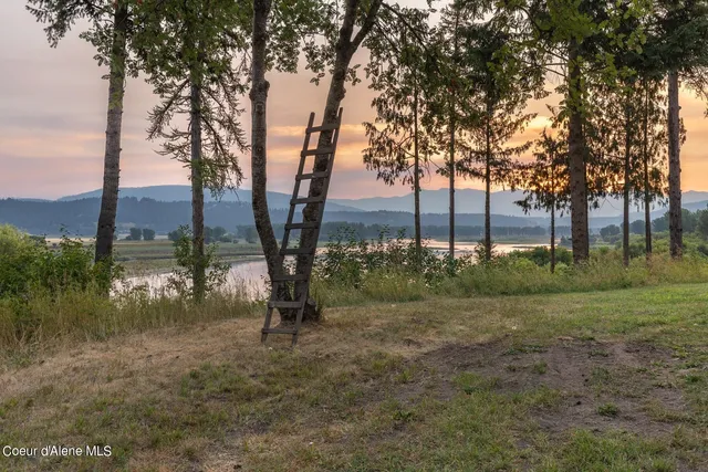 $815,000 | 6955 Apple Alley, Bonners Ferry, ID 83805