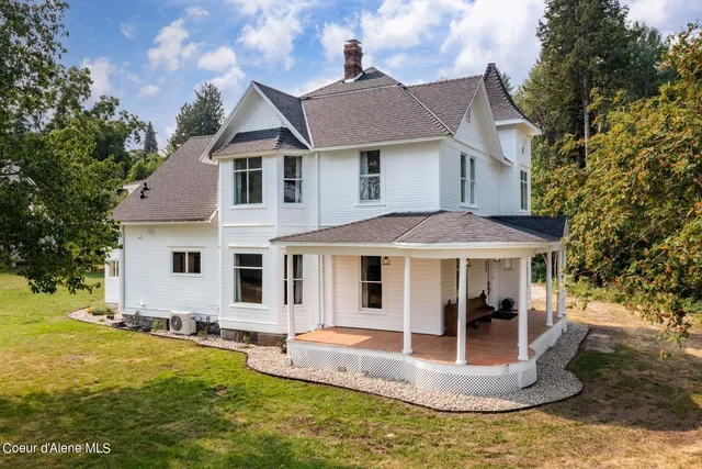 $815,000 | 6955 Apple Alley, Bonners Ferry, ID 83805