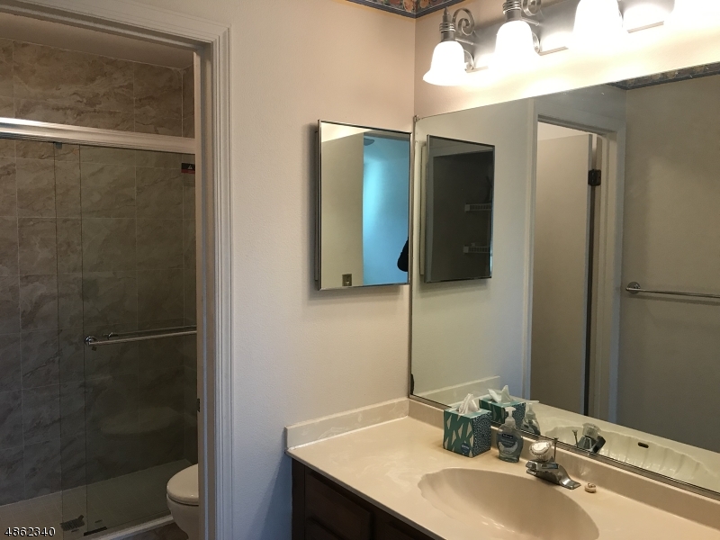 60 Wescott Road Bedminster, NJ 07921 - Photo 8 of 11