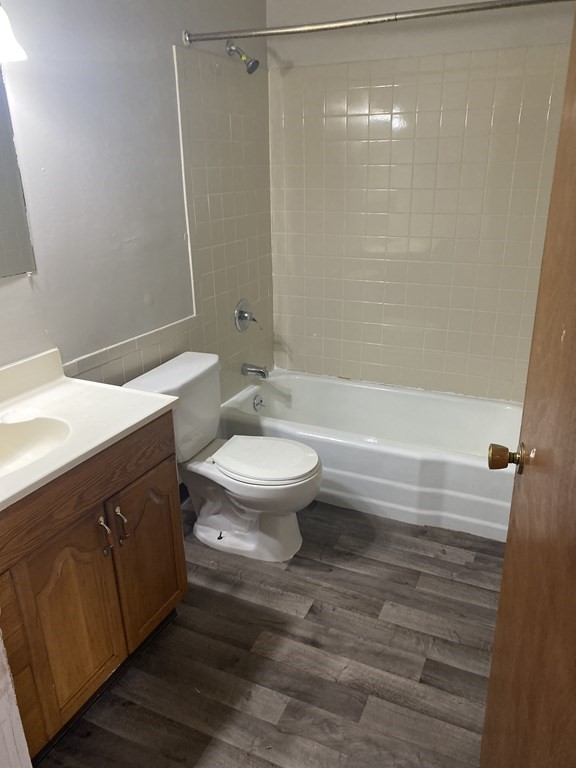 142 Gresham Street Springfield, MA 01119 - Photo 2 of 6