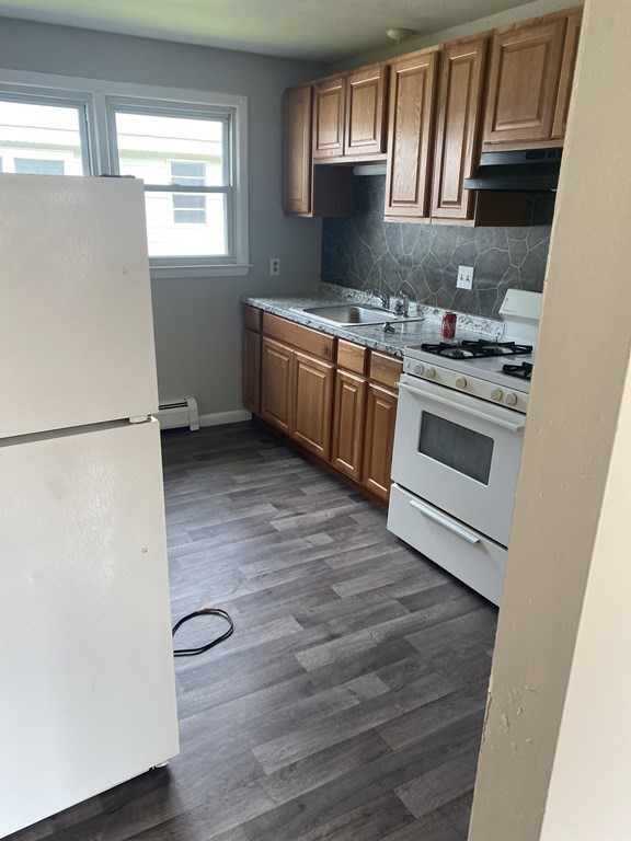 142 Gresham Street Springfield, MA 01119 - Photo 6 of 6