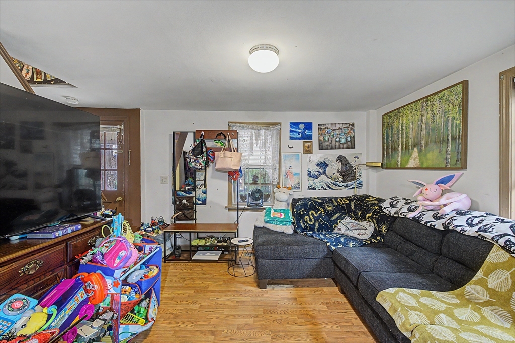 166 Summer Street Amherst, MA 01002 - Photo 10 of 23