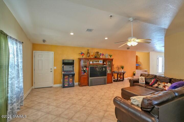 245 Hurt Road Las Cruces, NM 88007 - Photo 38 of 84 38 (Small)