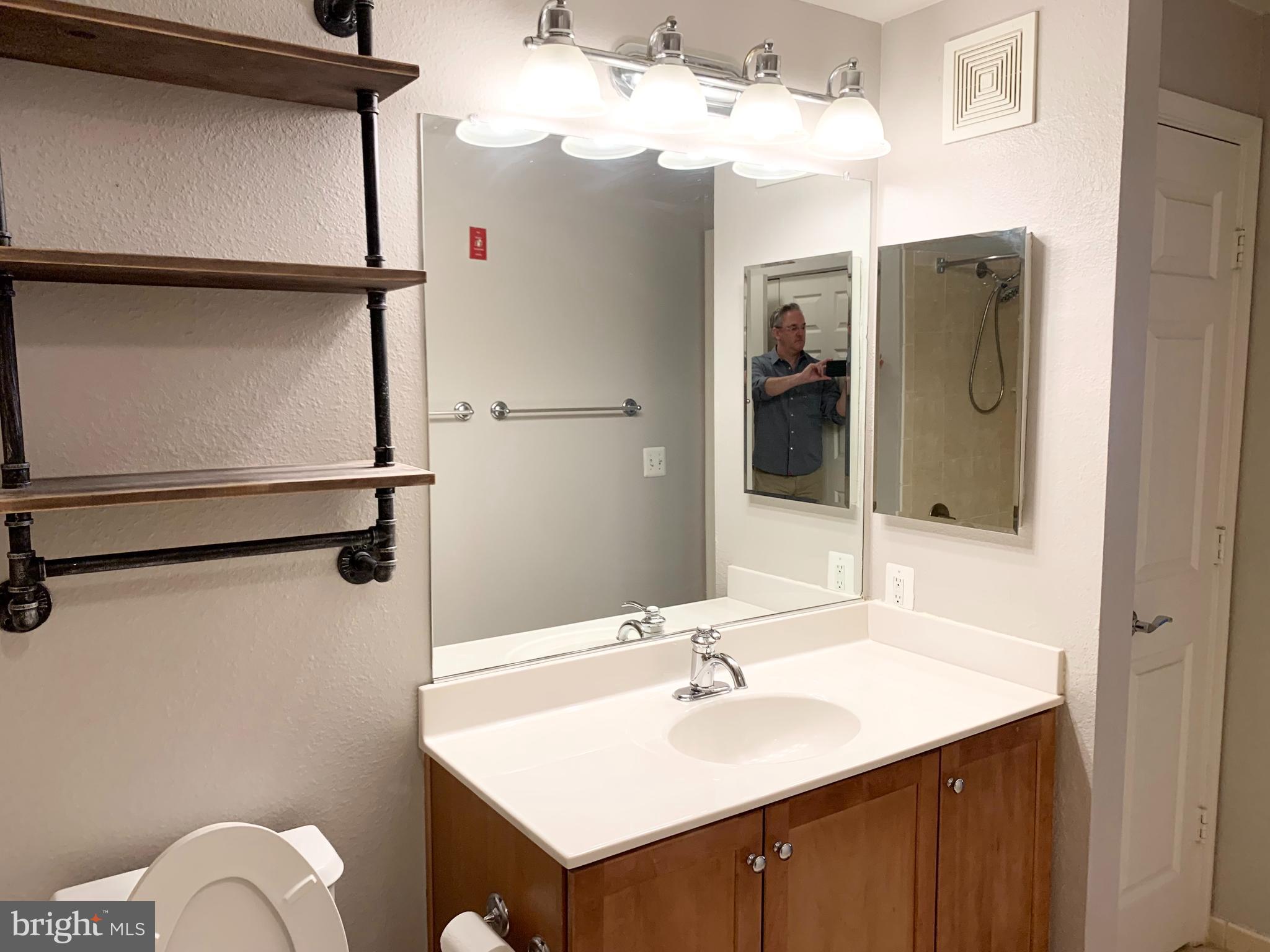 11750 Old Georgetown Road, Unit 2523 North Bethesda, MD 20852 - Photo 11 of 11 Bathroom
