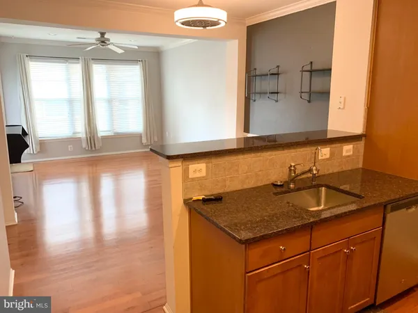 $1,895 | 11750 Old Georgetown Road, Unit 2523, North Bethesda, MD 20852
