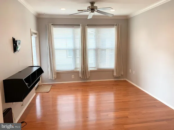 $1,895 | 11750 Old Georgetown Road, Unit 2523, North Bethesda, MD 20852