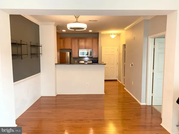 $1,895 | 11750 Old Georgetown Road, Unit 2523, North Bethesda, MD 20852