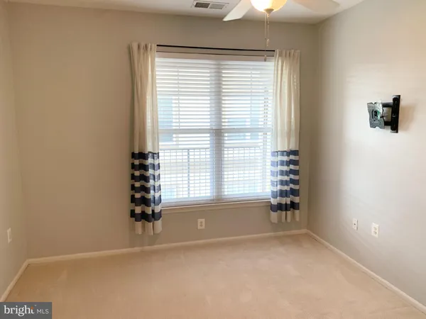 $1,895 | 11750 Old Georgetown Road, Unit 2523, North Bethesda, MD 20852