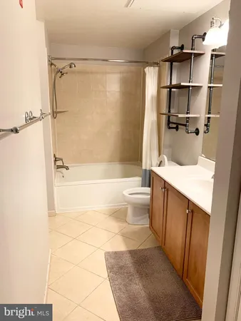 $1,895 | 11750 Old Georgetown Road, Unit 2523, North Bethesda, MD 20852