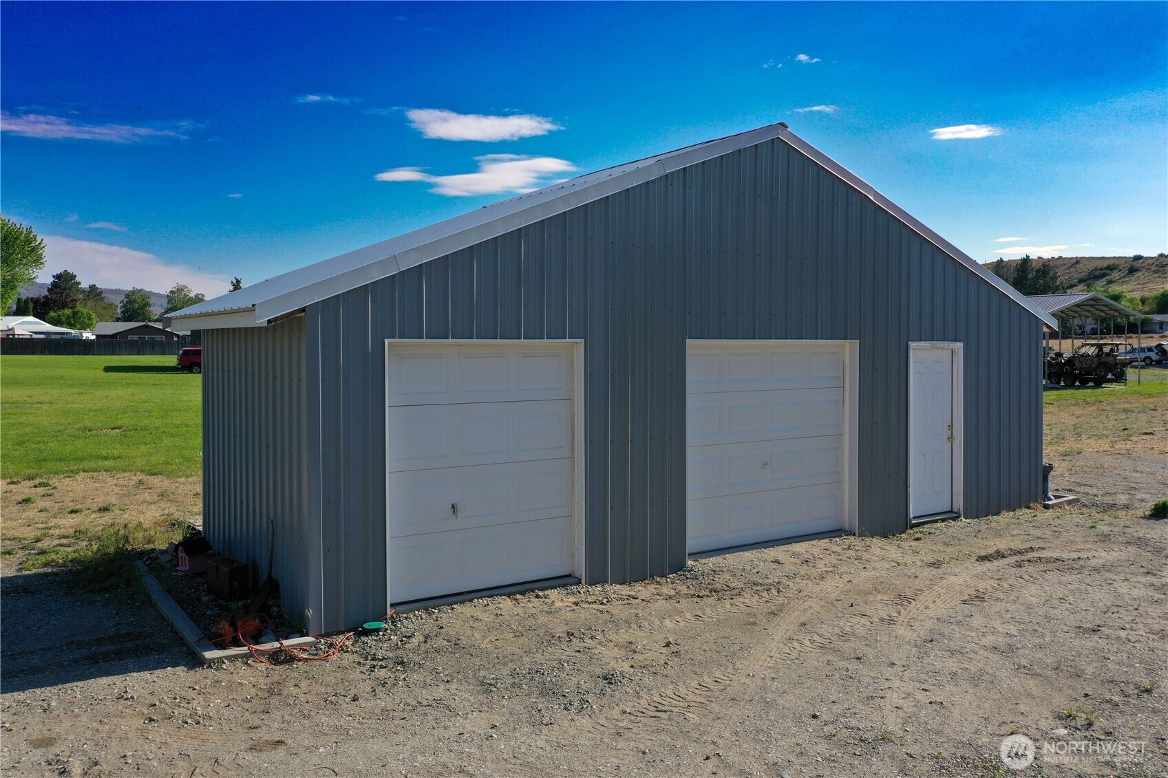 46 Shumway Road Omak, WA 98841 - Photo 37 of 40 a front view of a house having yard