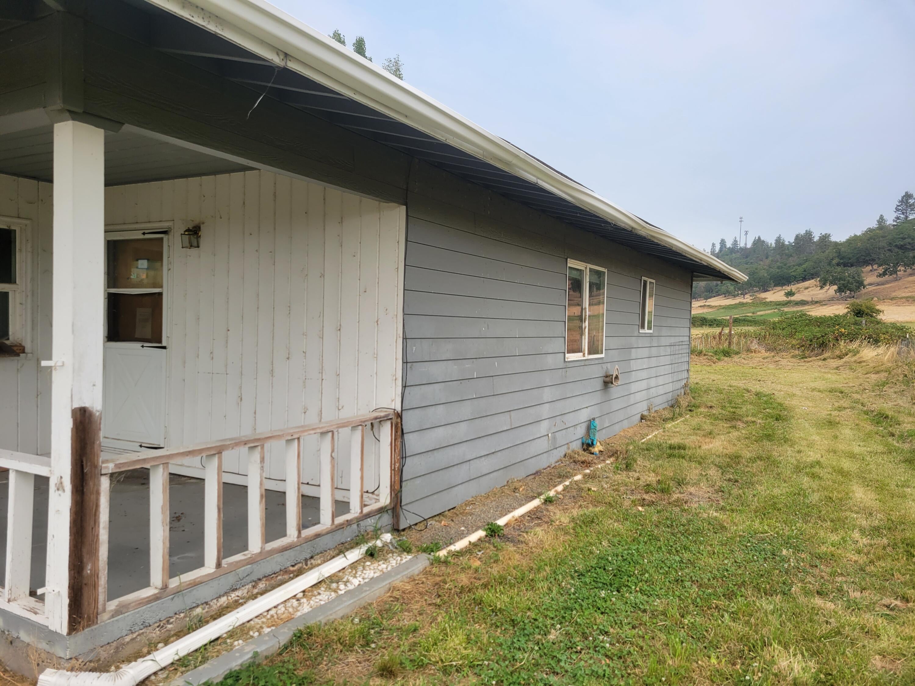 421 Ball Road Eagle Point, OR 97524 - Photo 12 of 12 20230818_113343